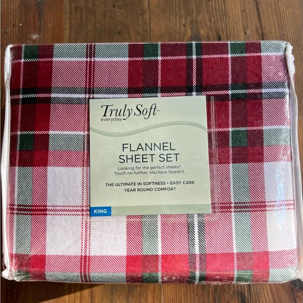 TRULY SOFT Tartan Plaid Flannel King Sheet Set NWT NEW